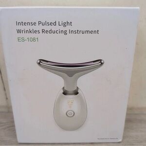 Intense Pulsed Light Wrinkle Reducing Instrument RED BLUE AND GREEN  LIGHT
